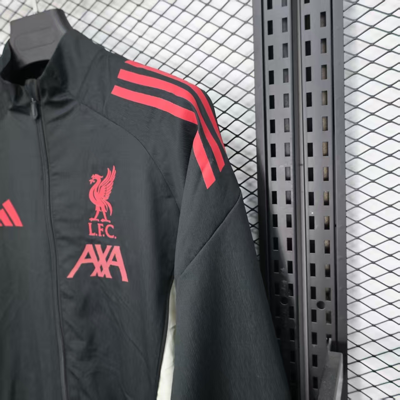2025/2026 Liverpool Windbreaker Football shirt