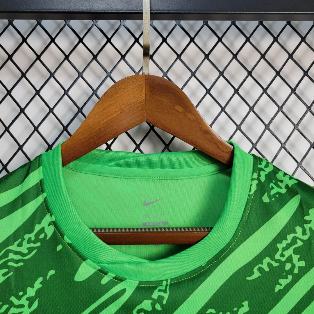 2025/2026 Sporting CP Goalkeeper Football Shirt 1:1 Thai Quality