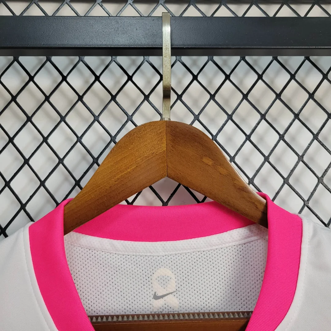 2025/2026 Sporting CP Pink October Football Shirt 1:1 Thai Quality