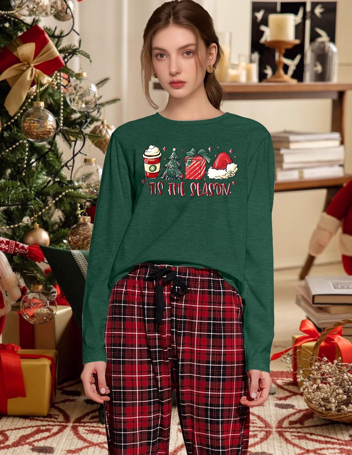 Christmas Shirts for Women: Merry Christmas Letter Print T-Shirts Xmas Tree Graphic Long Sleeve Tops
