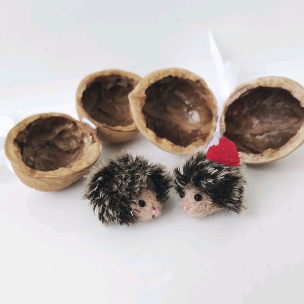 🔥Last Day: BUY 3 GET 1 FREE -🐰🧸Handmade crochet animal in walnut shell