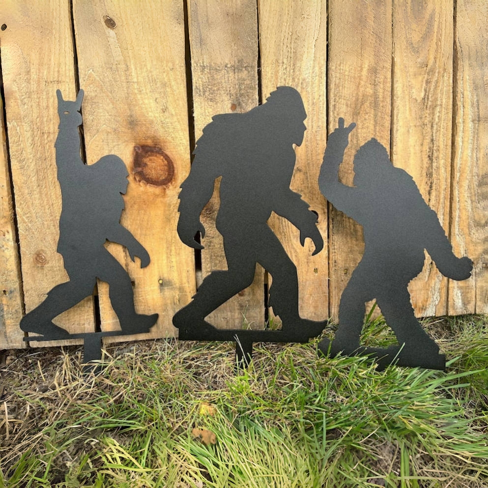 🦶🌲 Bigfoot Garden Stake