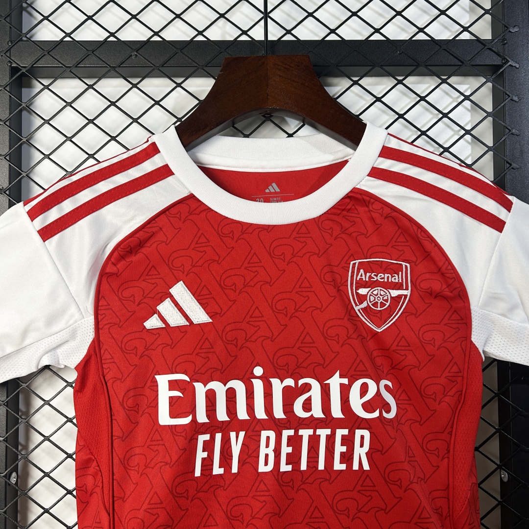 Kid's Arsenal Home Kit 2025/26