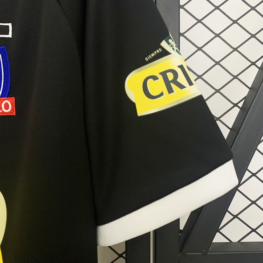 Retro Colo Colo Away Jersey 2011