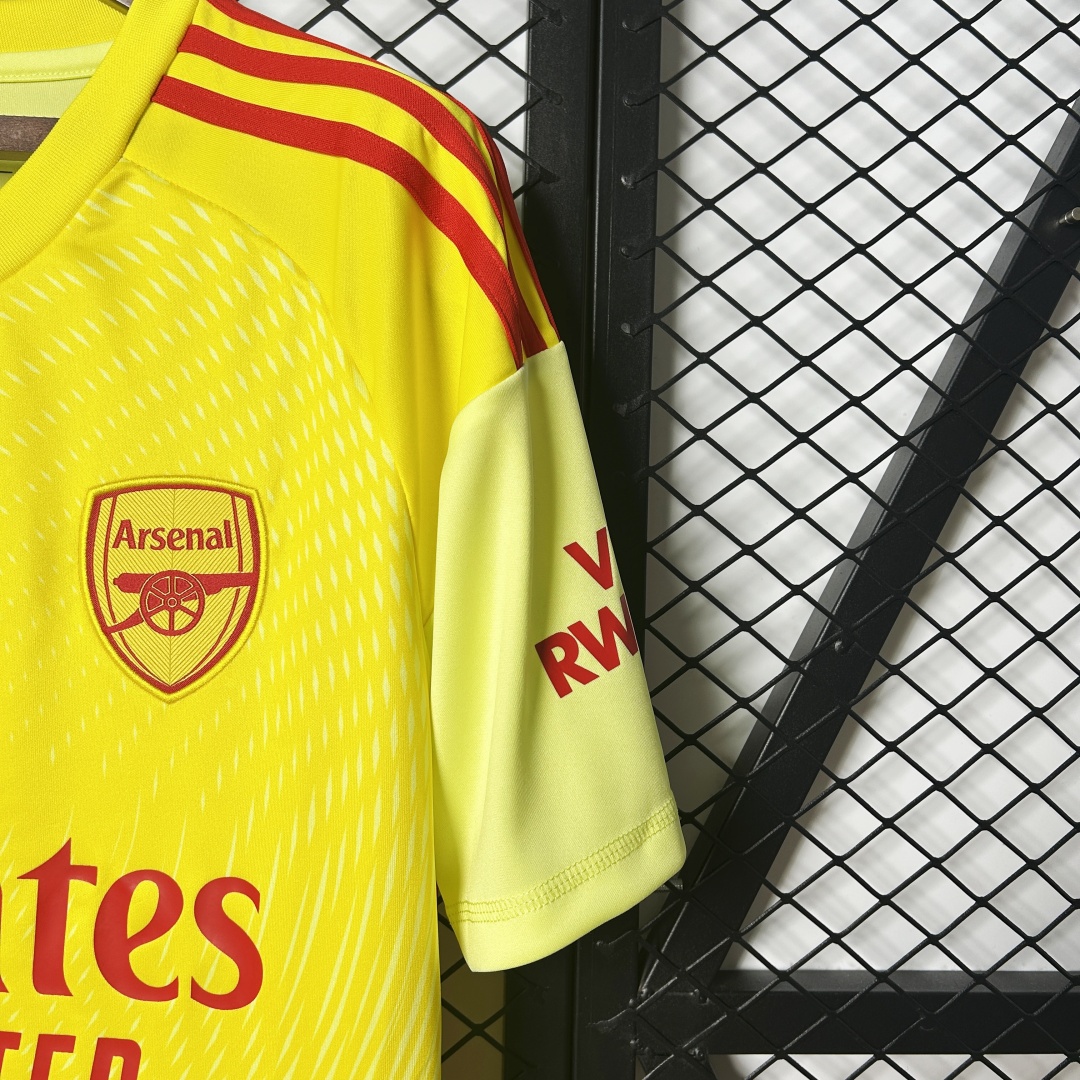 Arsenal Goalkeeper Jersey 2025/26