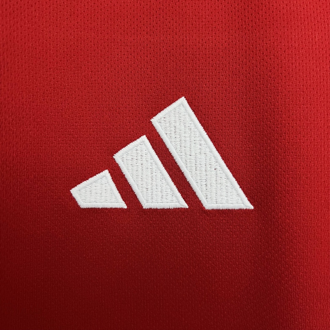 Manchester United Home Jersey 2025/26