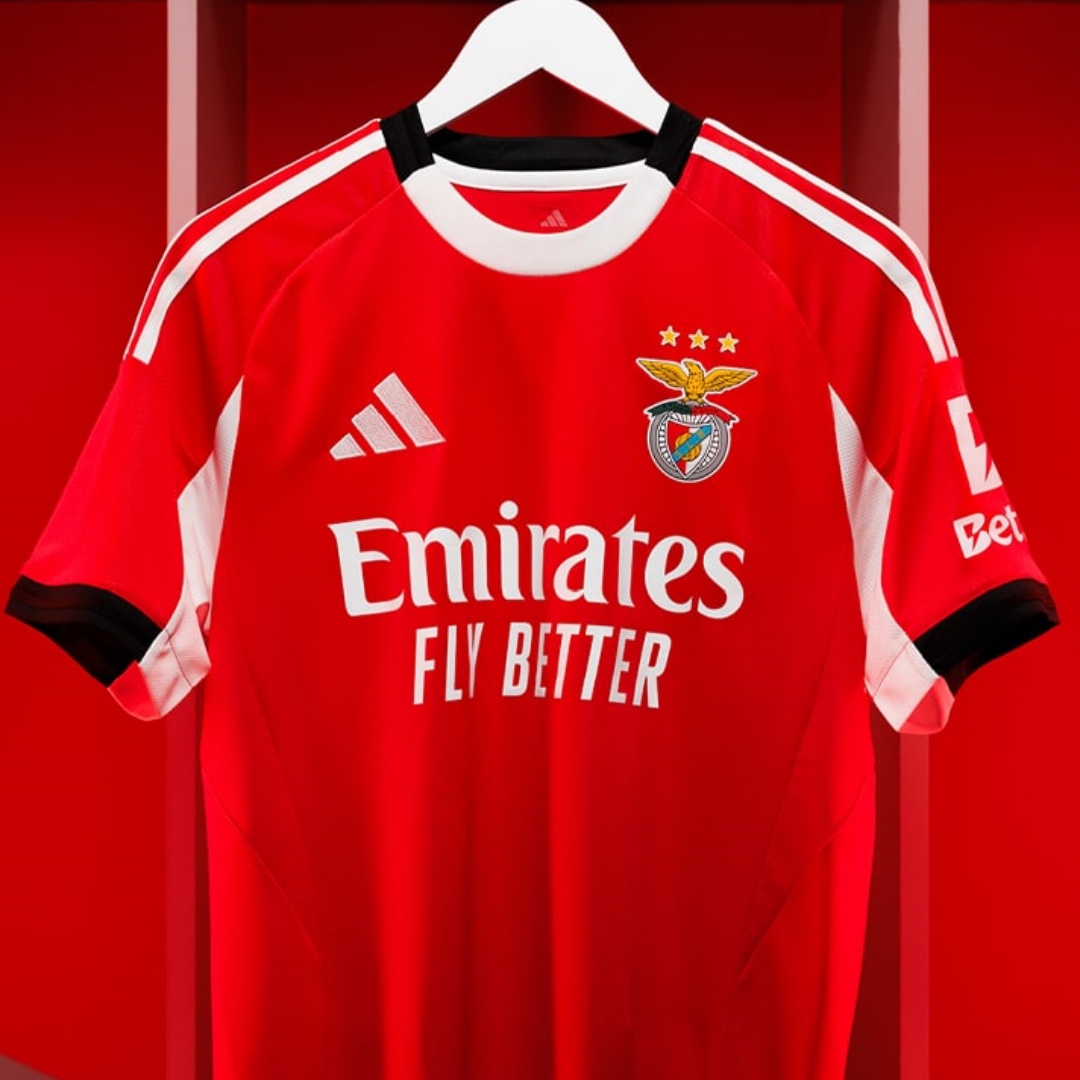 Player Version Benfica Home Jersey 2025/26