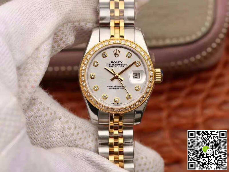 Replica Rolex Lady Datejust 28MM 1:1 Best Edition Swiss NH05 Movement Silver Dial - DEEPREPS