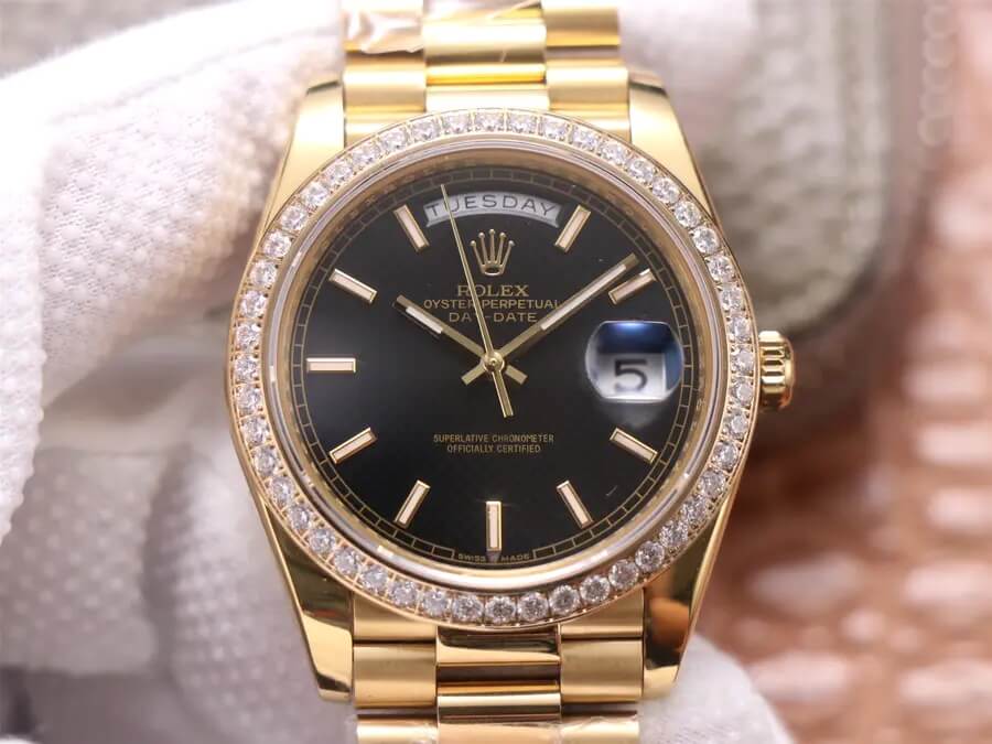 Replica Rolex Day Date 40MM 1:1 Best Edition Yellow Gold Black Dial - DEEPREPS