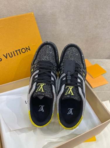 LOUIS VUITTON TRAINER SNEAKERS IN BLACK – LSVT394 - DEEPREPS