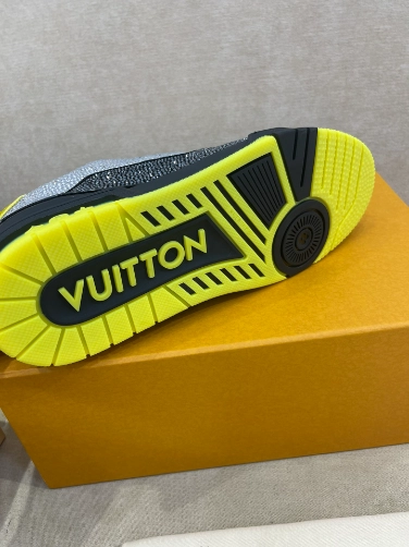 LOUIS VUITTON TRAINER SNEAKERS IN BLACK – LSVT394 - DEEPREPS