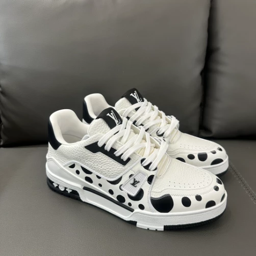 LOUIS VUITTON X YAYOI KUSAMA TRAINER CALF LEATHER SNEAKER IN BLACK AND WHITE – LSVT372 - DEEPREPS