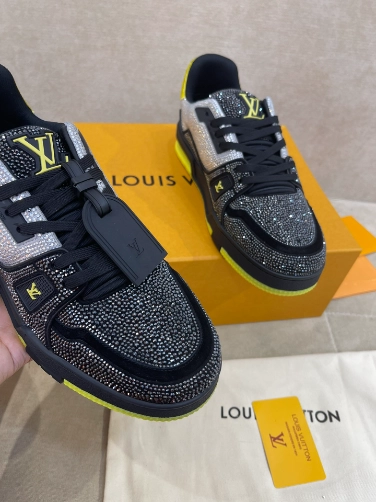 LOUIS VUITTON TRAINER SNEAKERS IN BLACK – LSVT394 - DEEPREPS