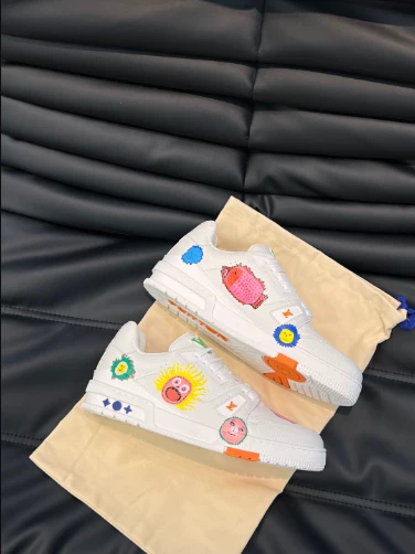 LOUIS VUITTON X YAYOI KUSAMA LV TRAINER SNEAKER IN WHITE – LSVT352 - DEEPREPS