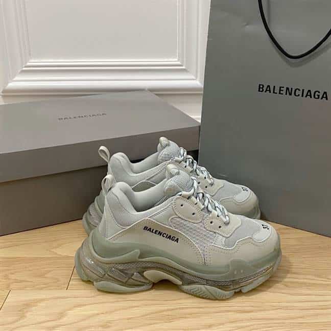 BALENCIAGA MEN S TRIPLE S SNEAKER CLEAR SOLE   BB197 - DEEPREPS