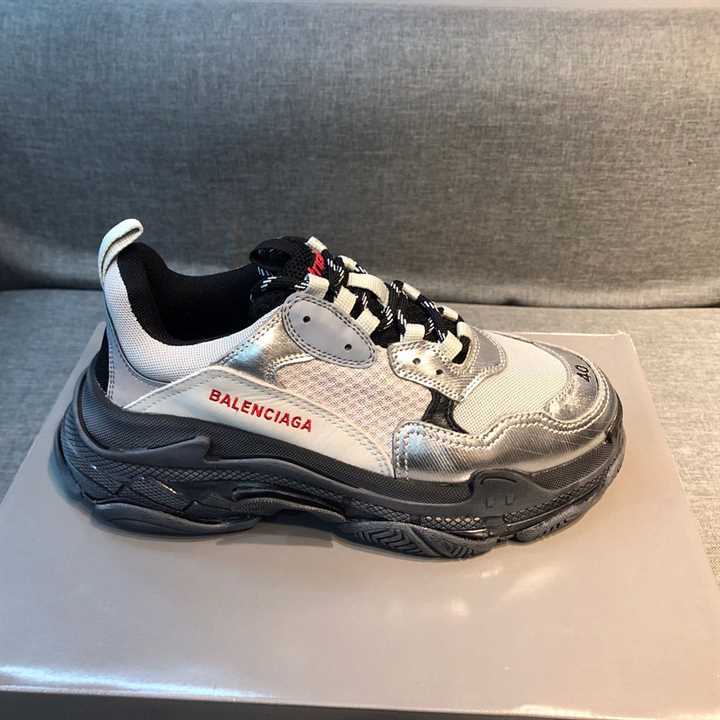 BALENCIAGA TRIPLE S WHITE   BLACK SOLE SNEAKERS   BB170 - DEEPREPS