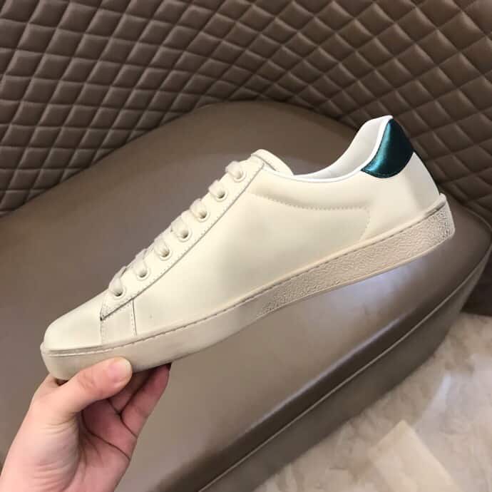 GUCCI MEN S ACE SNEAKER WITH GUCCI BLADE   GC2 - DEEPREPS