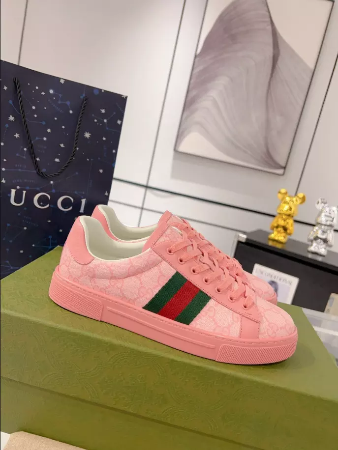 WOMEN S ACE GG CRYSTAL CANVAS SNEAKER   GC217 - DEEPREPS