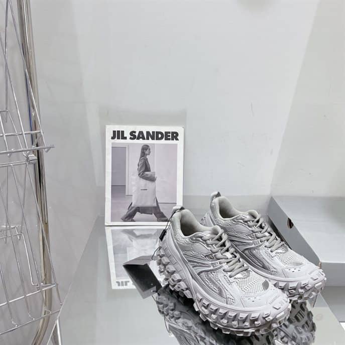 BALENCIAGA MEN S DEFENDER TRAINERS   BB227 - DEEPREPS