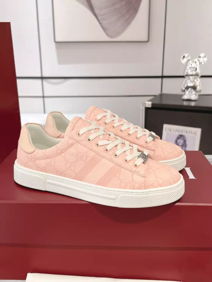 WOMEN S GUCCI ACE SNEAKER WITH WEB   GC246 - DEEPREPS