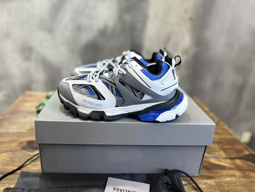 BALENCIAGA MEN S TRACK SNEAKER    BB244 - DEEPREPS