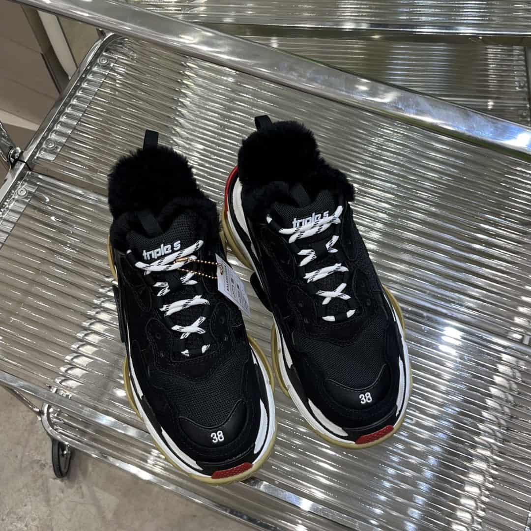BALENCIAGA TRIPLE S SNEAKER   BB202 - DEEPREPS