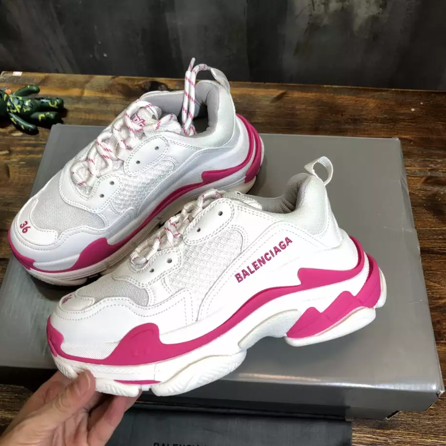 BALENCIAGA TRIPLE S SNEAKER   BB261 - DEEPREPS