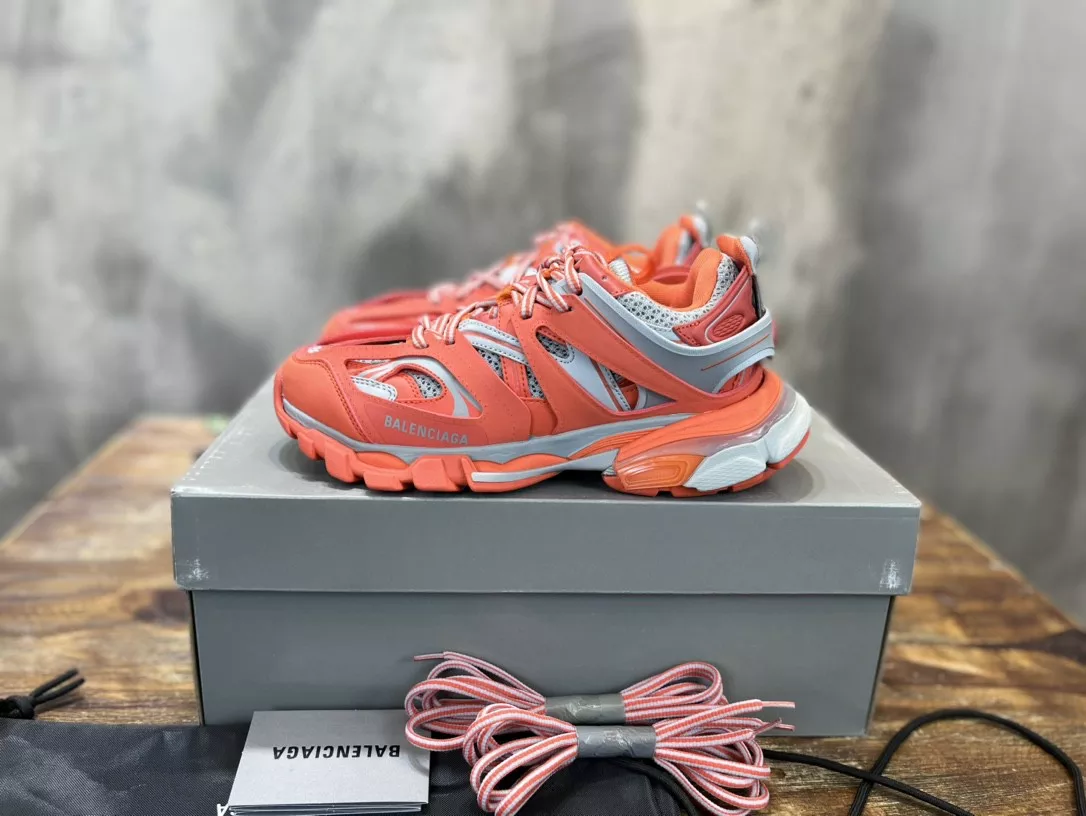 BALENCIAGA TRACK SNEAKER   BB249 - DEEPREPS
