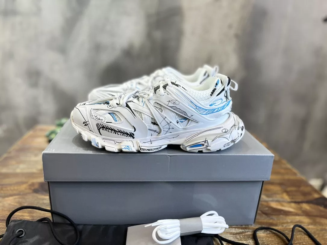BALENCIAGA TRACK SNEAKER   BB251 - DEEPREPS