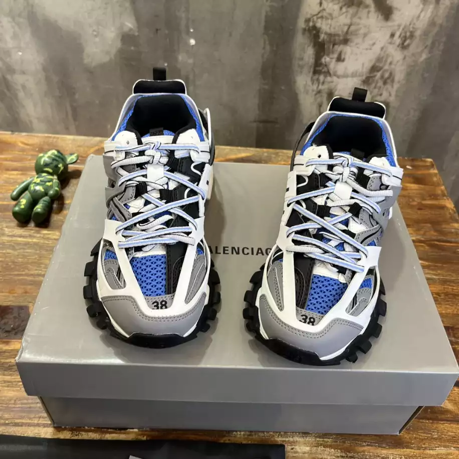 BALENCIAGA MEN S TRACK SNEAKER    BB244 - DEEPREPS
