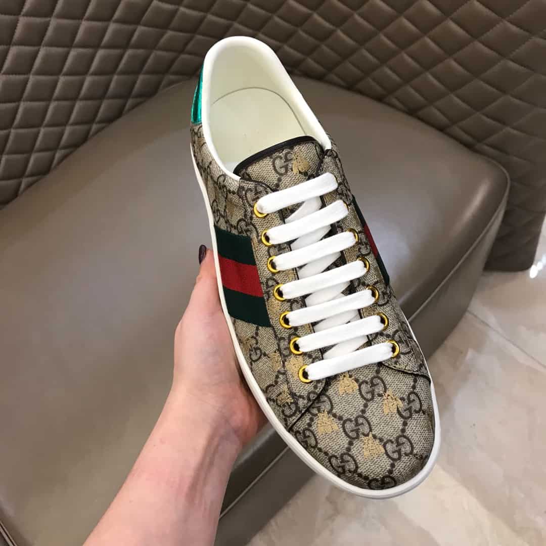 GUCCI ACE GG SUPREME SNEAKER WITH BEES   GC32 - DEEPREPS