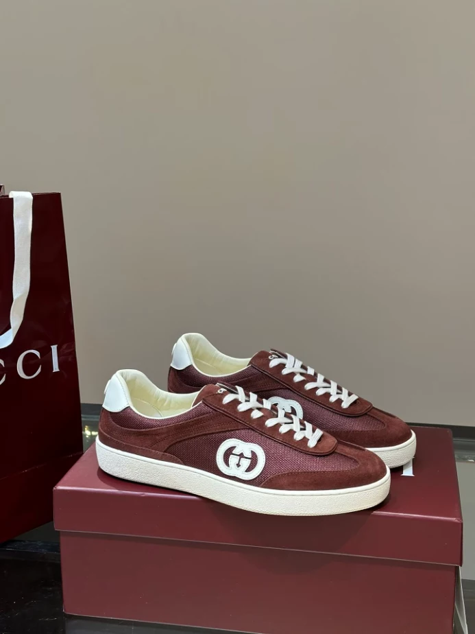 MEN S INTERLOCKING G SNEAKER   GC233 - DEEPREPS