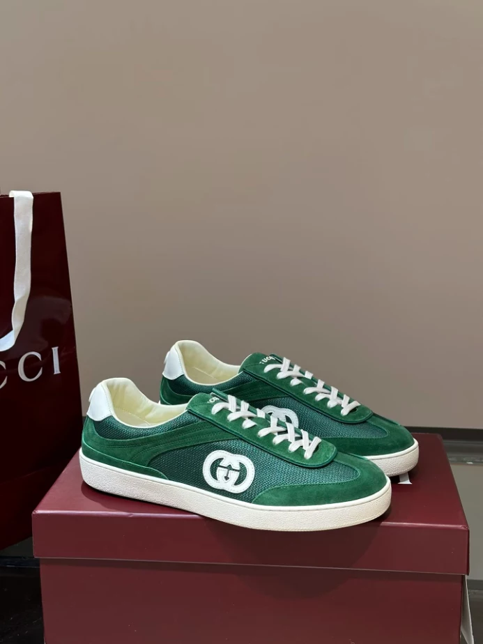 MEN S INTERLOCKING G SNEAKER   GC235 - DEEPREPS