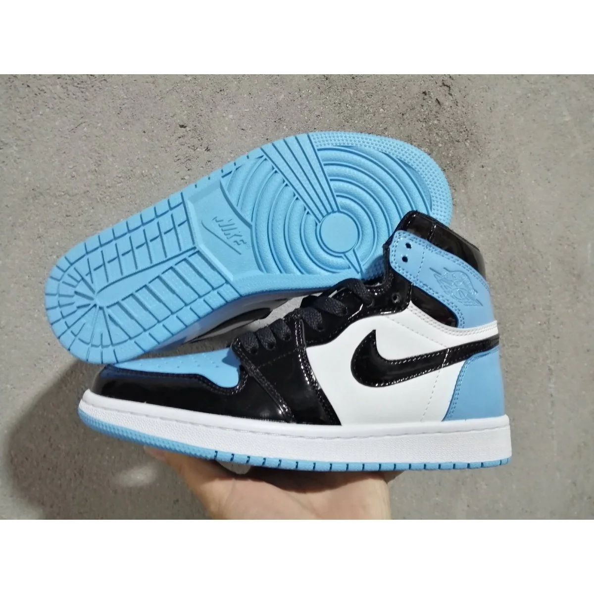 JORDAN 1 RETRO HIGH x UNC PATENT - DEEPREPS