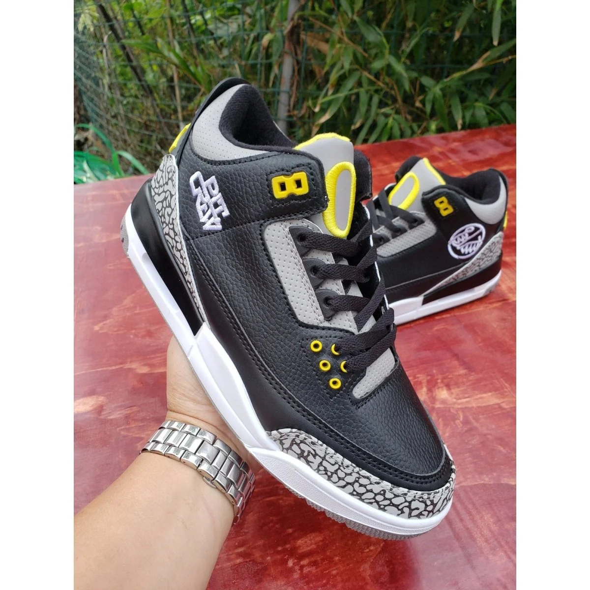 JORDAN 3 RETRO x OREGON DUCKS PIT CREW - DEEPREPS