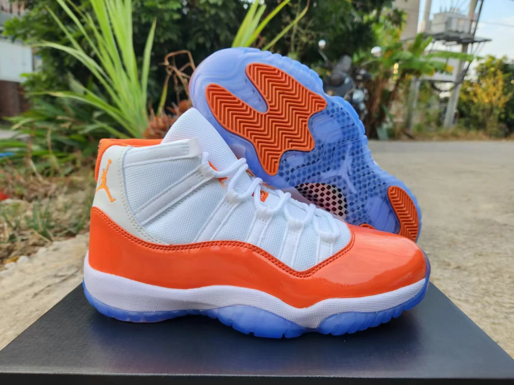 JORDAN 11 Orange and White - DEEPREPS