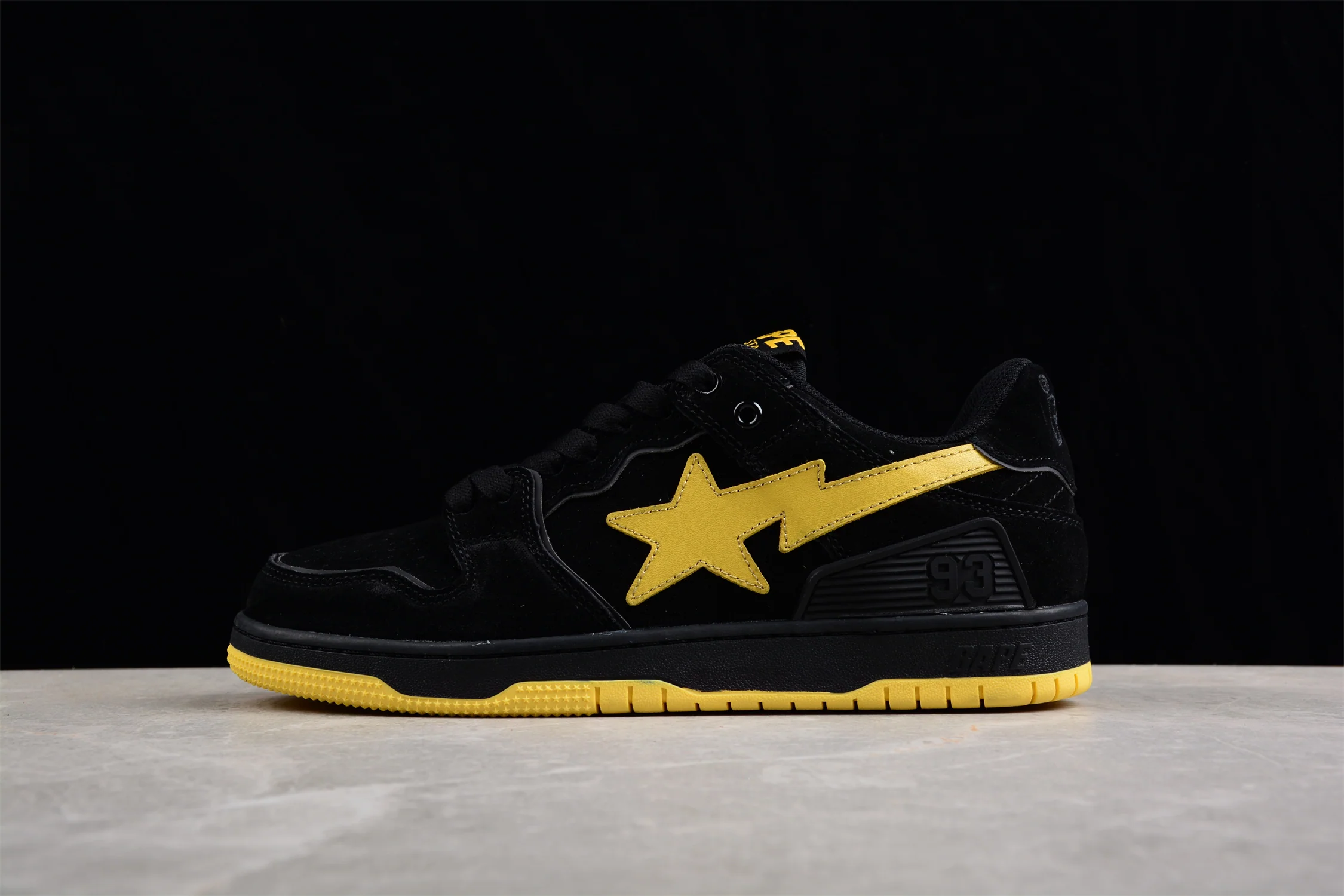 BAPE STA Low-Top Sneakers in Black and Yellow - DEEPREPS