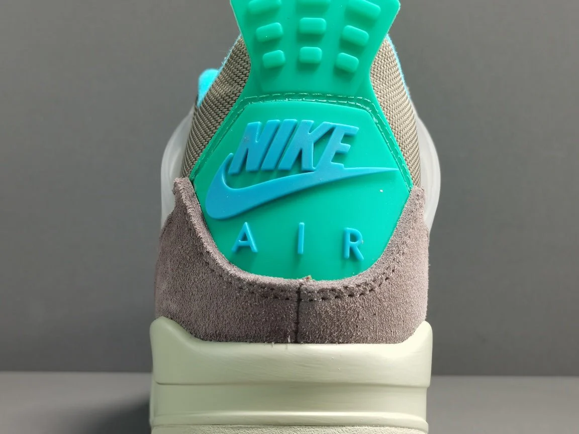 JORDAN 4 x SP 30TH ANNIVERSARY UNION TAUPE HAZE - DEEPREPS