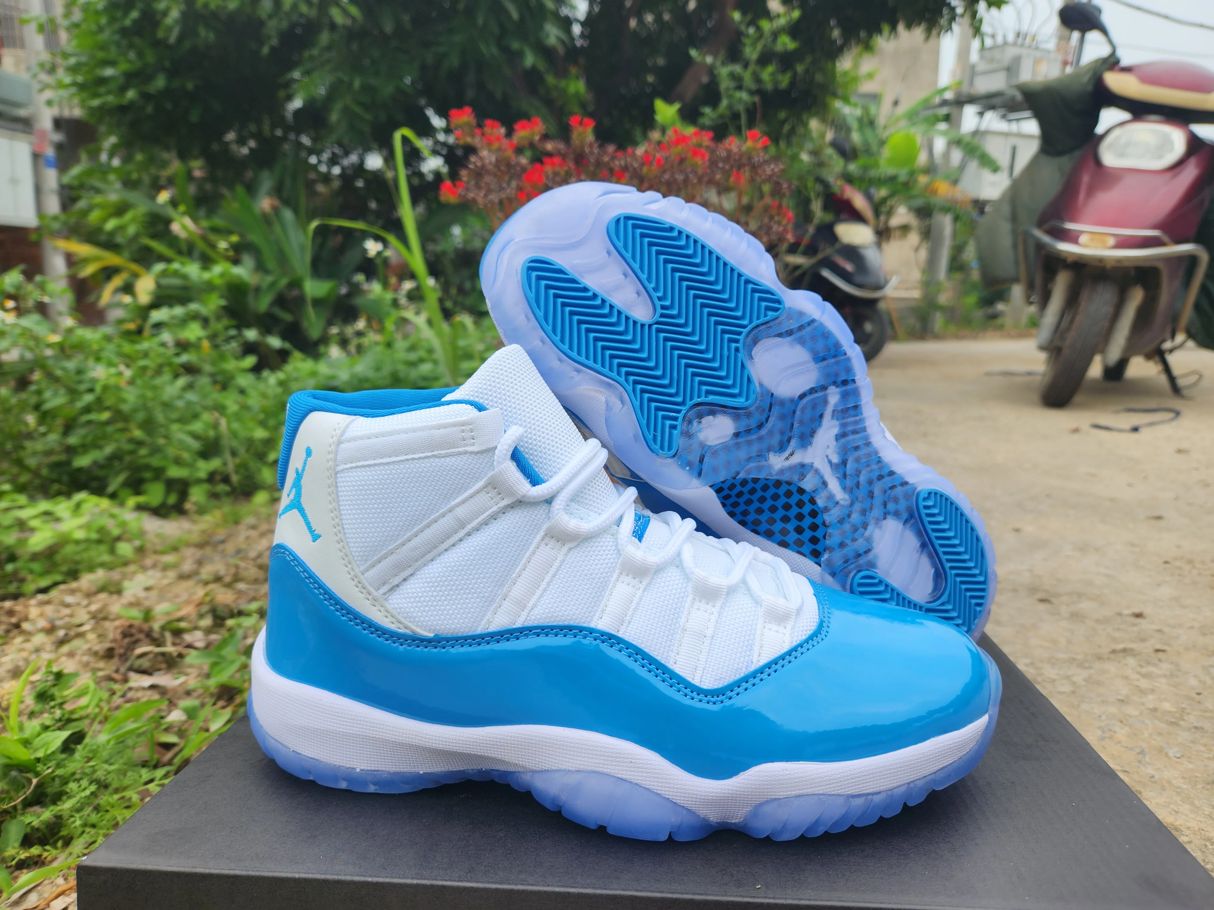JORDAN 11 White Jade - DEEPREPS