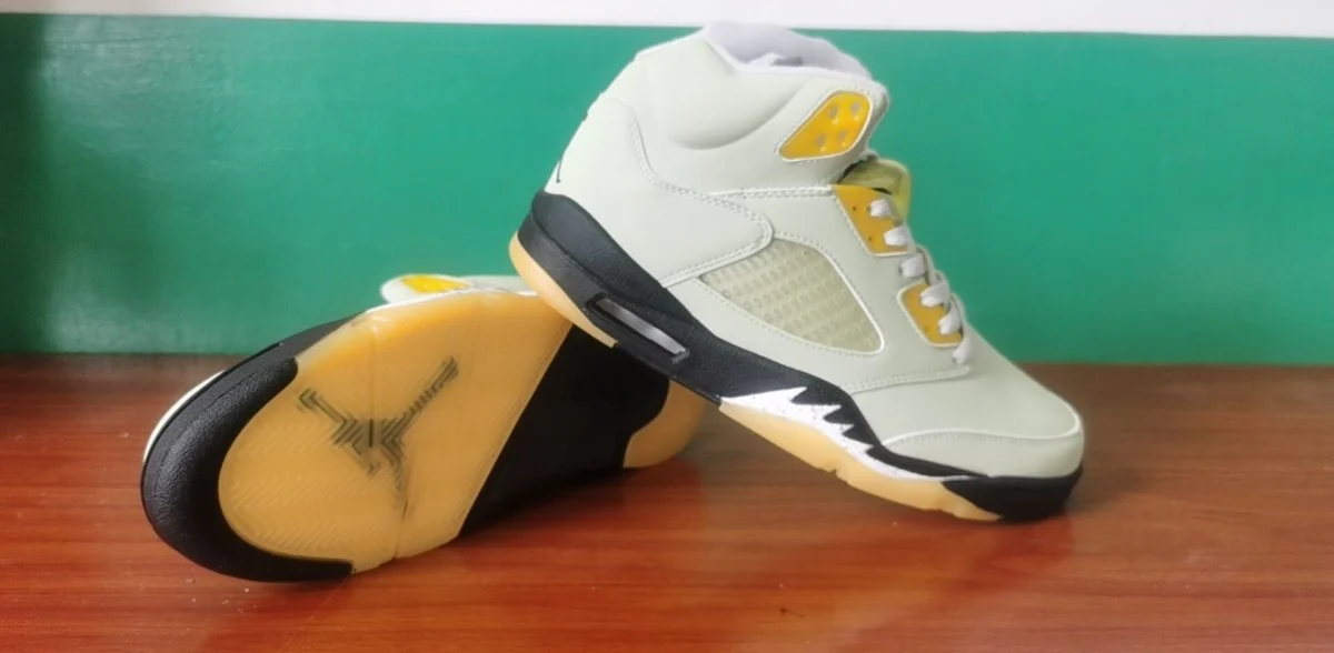 Air Jordan 5 Light Bone/Club Gold - DEEPREPS