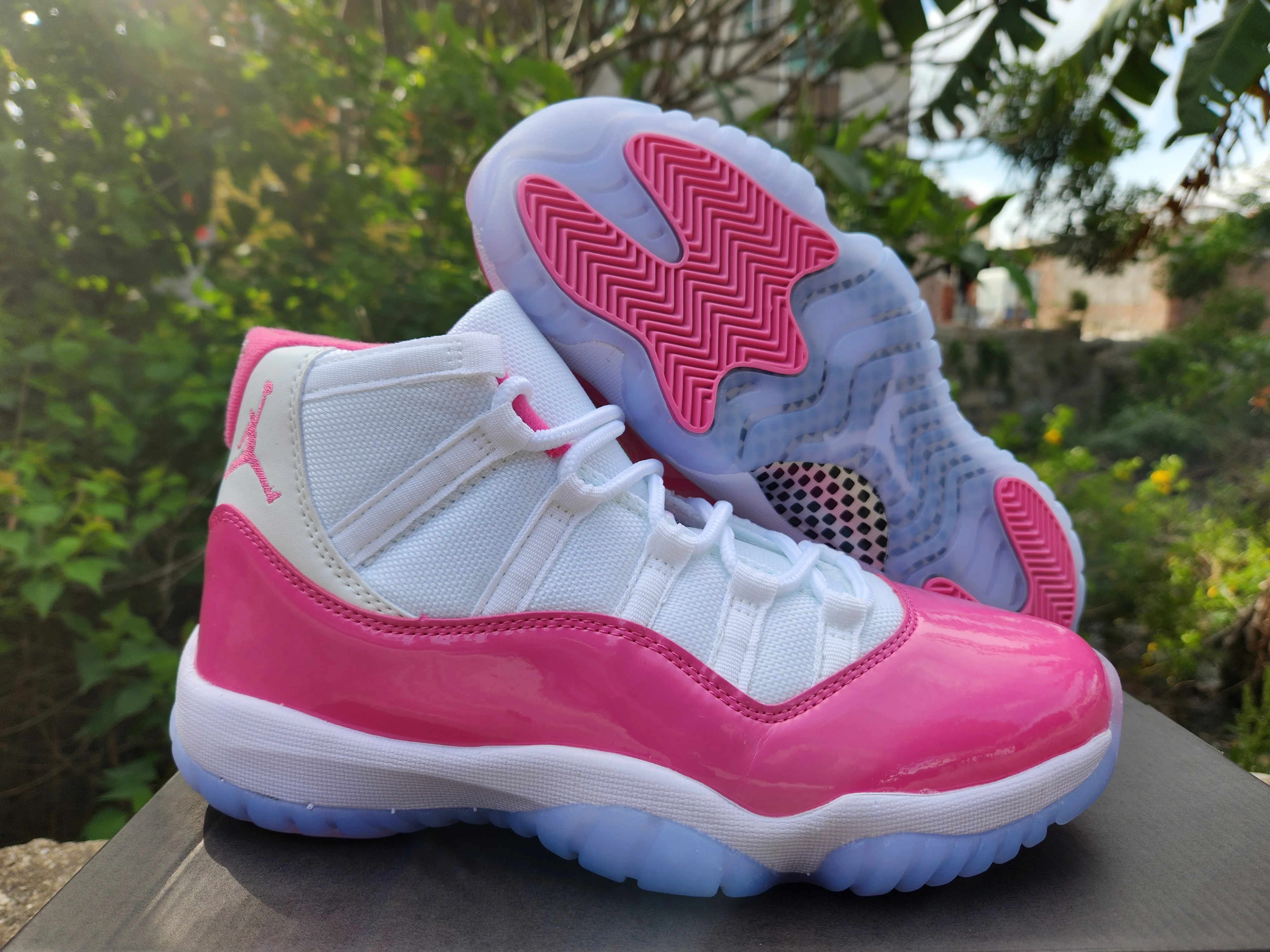 JORDAN 11 Valentine's Day - DEEPREPS