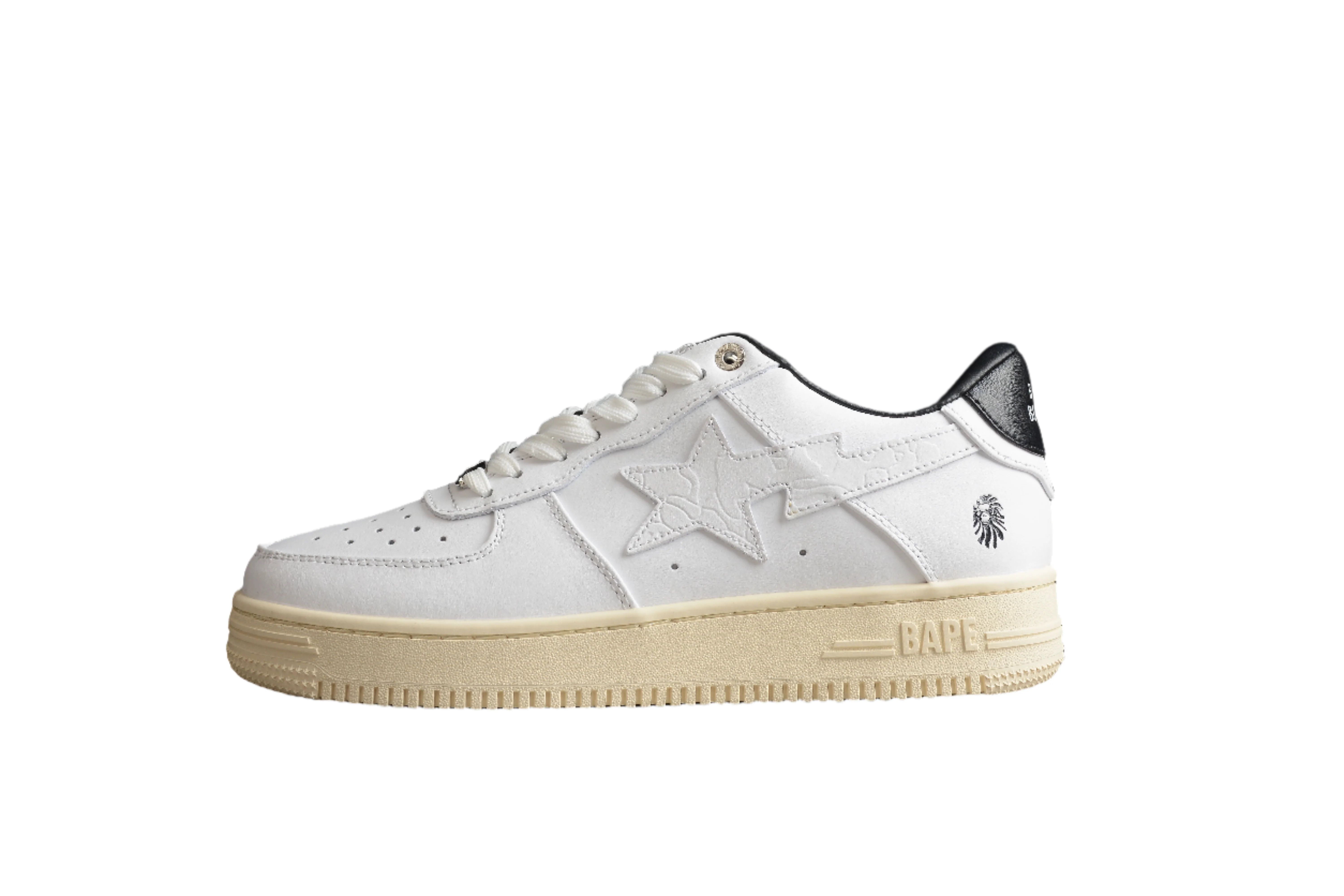BAPE STA Low-Top Sneakers in White and Black - DEEPREPS