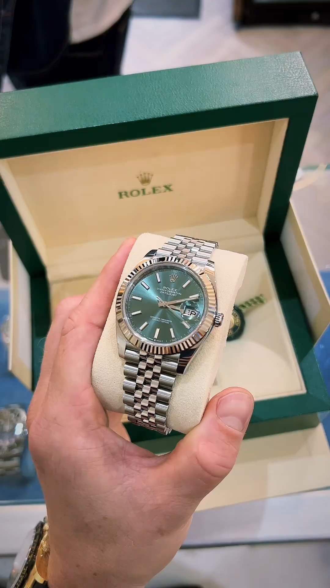 Replica Rolex Datejust M126334-0028 1:1 Best Edition Green Dial - DEEPREPS