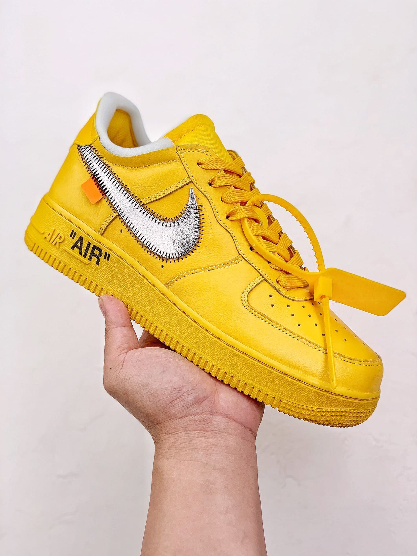 Nike Air Force 1 Low OFF-WHITE University Gold Metallic Silver - DEEPREPS
