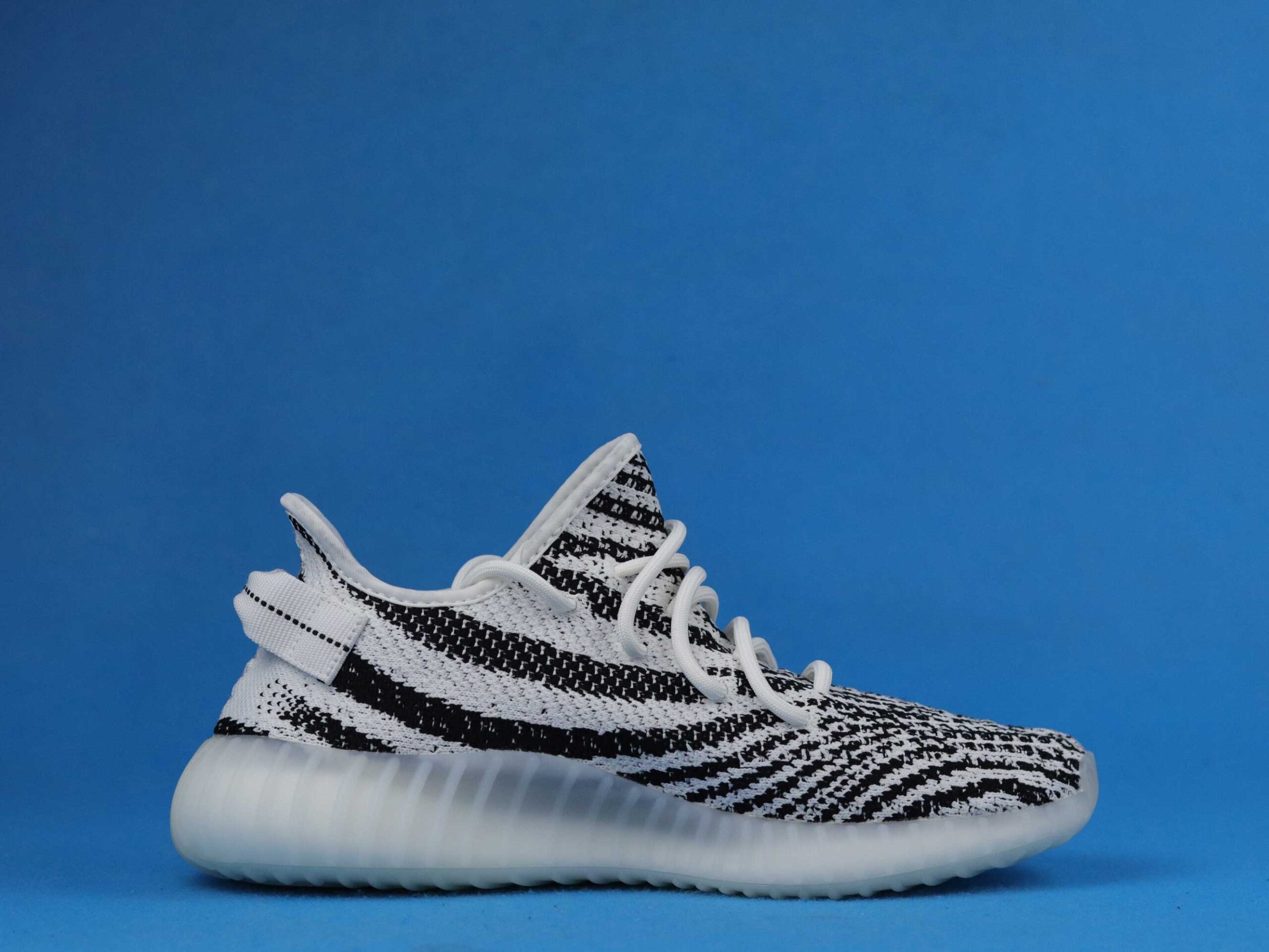 Yeezy Boost 350 V2 Zebra - DEEPREPS