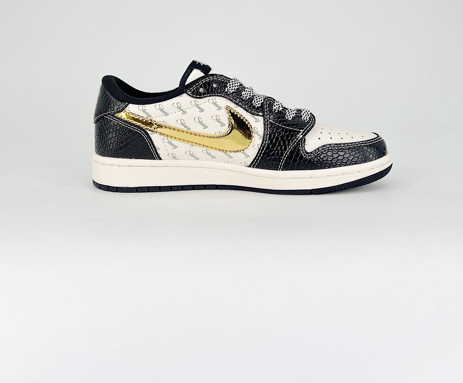 Travis Scott x Air Jordan 1 Retro Low Custom - DEEPREPS