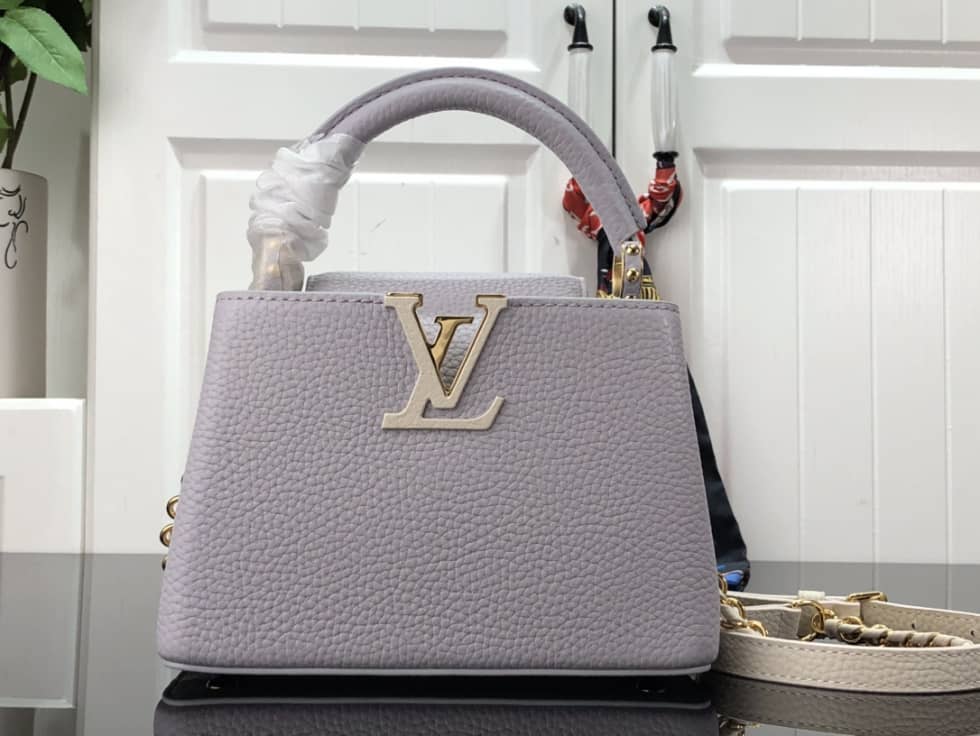 Louis Vuitton Capucines Mini M59709 Replica Shoulder Bag - DEEPREPS