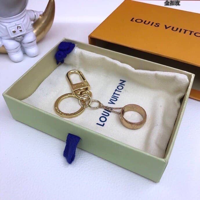 Wholesale Louis Vuitton AAA+ Key Chain - DEEPREPS
