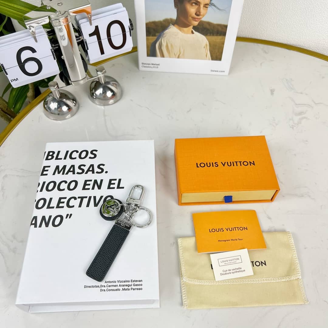 Designer Louis Vuitton Classic Key Chain - DEEPREPS