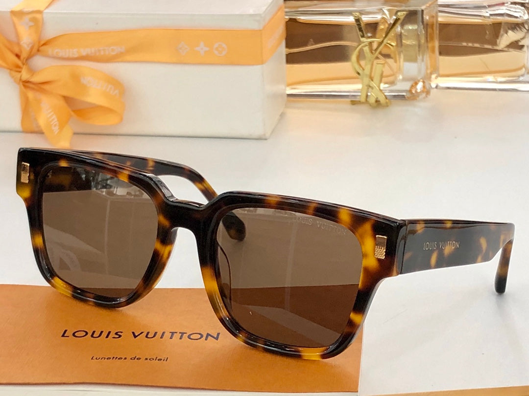 Louis Vuitton Sunglasses - DEEPREPS